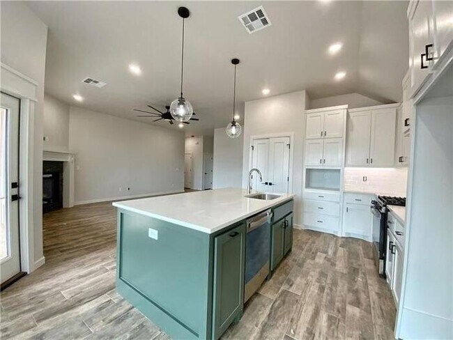 Building Photo - 8225 NW 151St Street, Edmond, OK, 73013