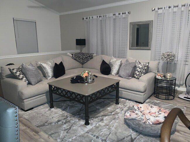 Foto del edificio - 559 SE Prescott Pl