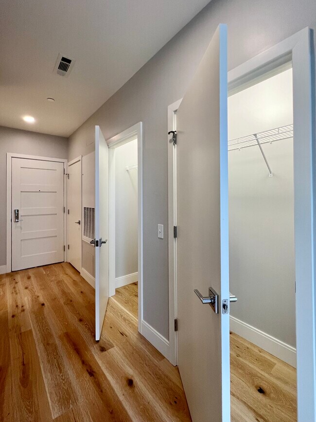 Foto del edificio - 191 Washington St