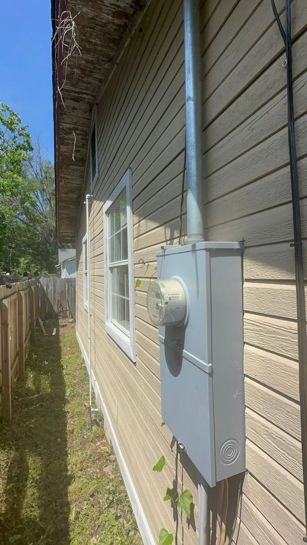 Building Photo - 1004 Lanier Ave