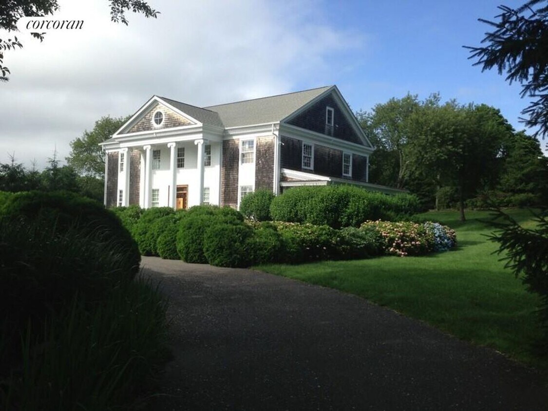 Foto principal - 12 Locust Woods Dr