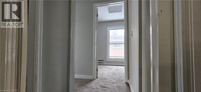 Photo du bâtiment - 130 Brown St