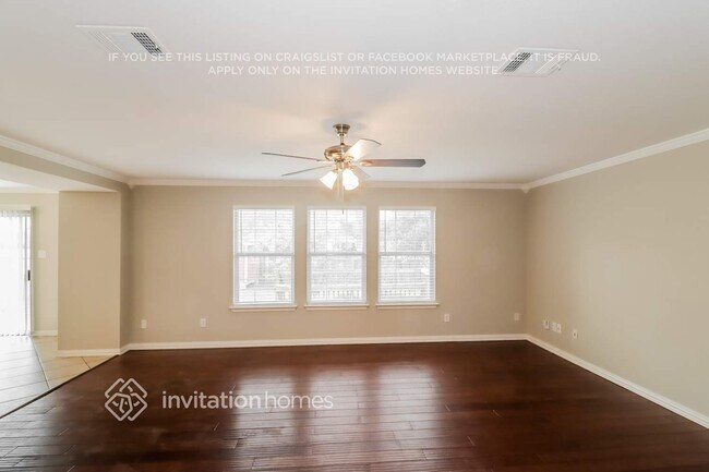 Foto del edificio - 11100 Currin Ln