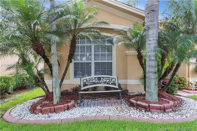 Foto principal - 4300 E Seneca Ave