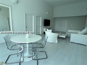 Building Photo - 6770 Indian Creek Dr