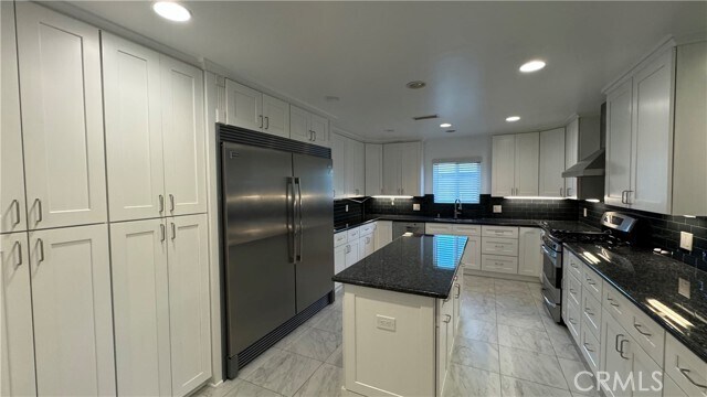 Foto del edificio - 2964 Broken Arrow St