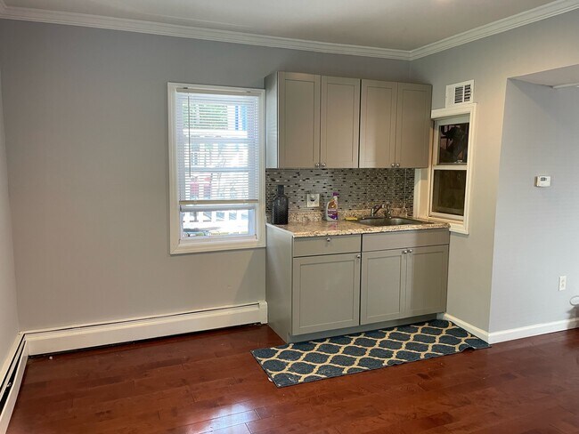 Kitchen - 806 Washington St