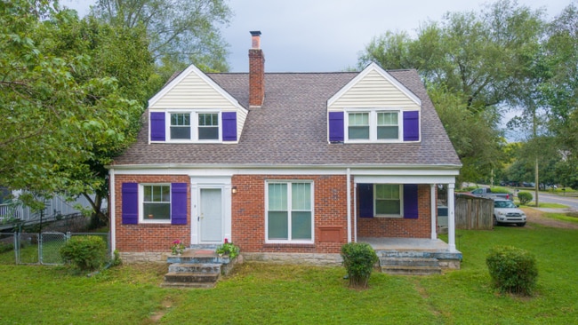 Photo - 1000 Grandview Dr Townhome