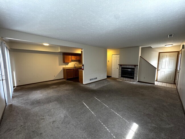 Foto del edificio - 3632 Harris Ave NW