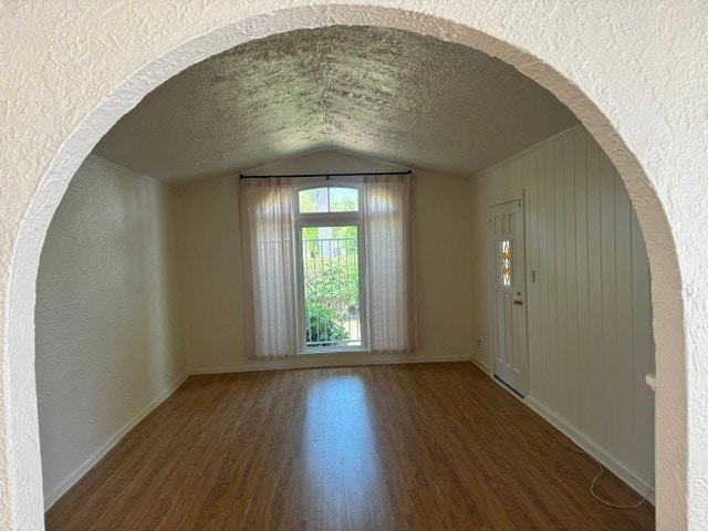 Building Photo - 942 Havenhurst Dr