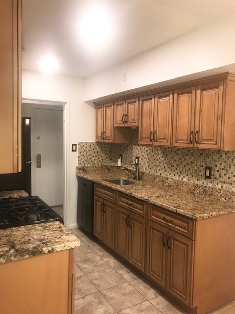 Building Photo - 2321 Freetown Ct