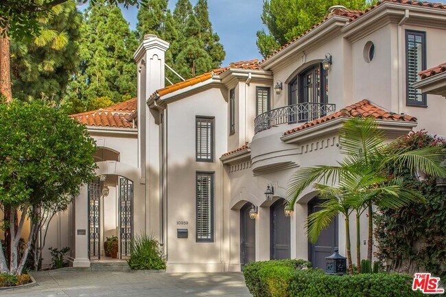Building Photo - 10259 Century Woods Dr