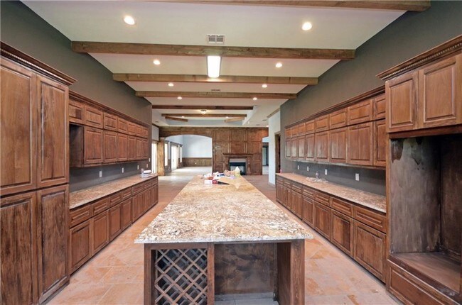 Building Photo - 5649 King Acres Dr