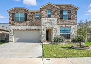 Building Photo - 1133 Bluespire Dr