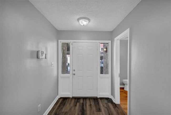 Foto del edificio - 3575 Oakvale Rd