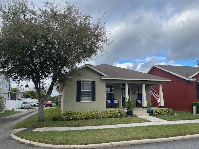 Primary Photo - 10115 Ringling St