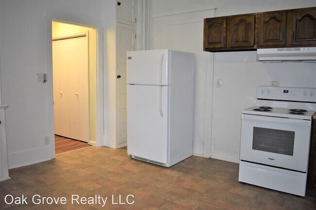 Building Photo - 1 br, 1 bath House - 923 Chestnut St