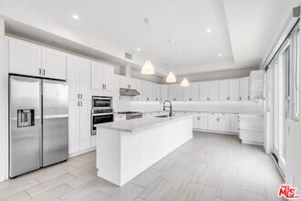Building Photo - 2610 Corralitas Dr
