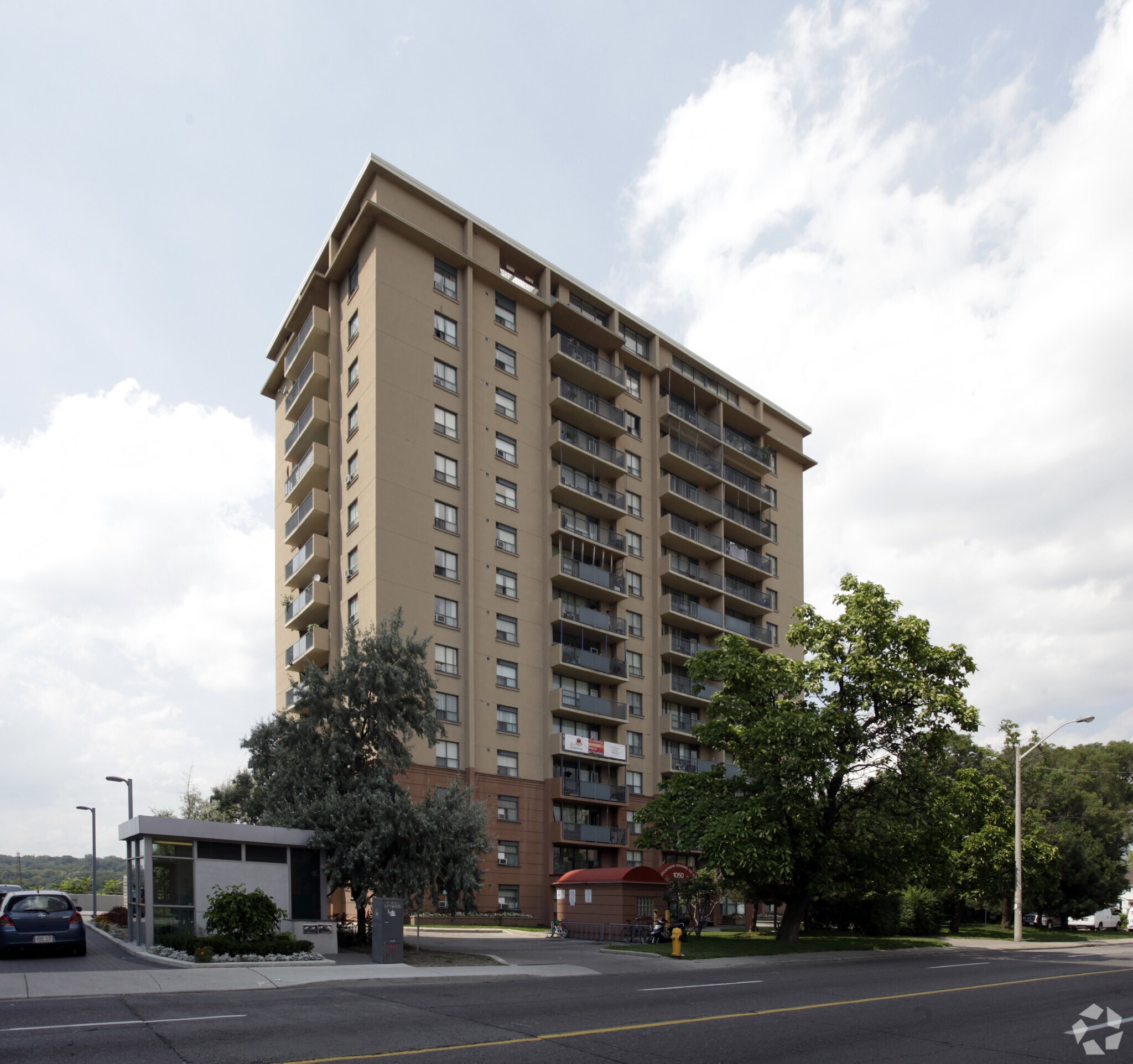 Broadview Housing Co-operative Apartments - 1050 Broadview Ave Toronto ...