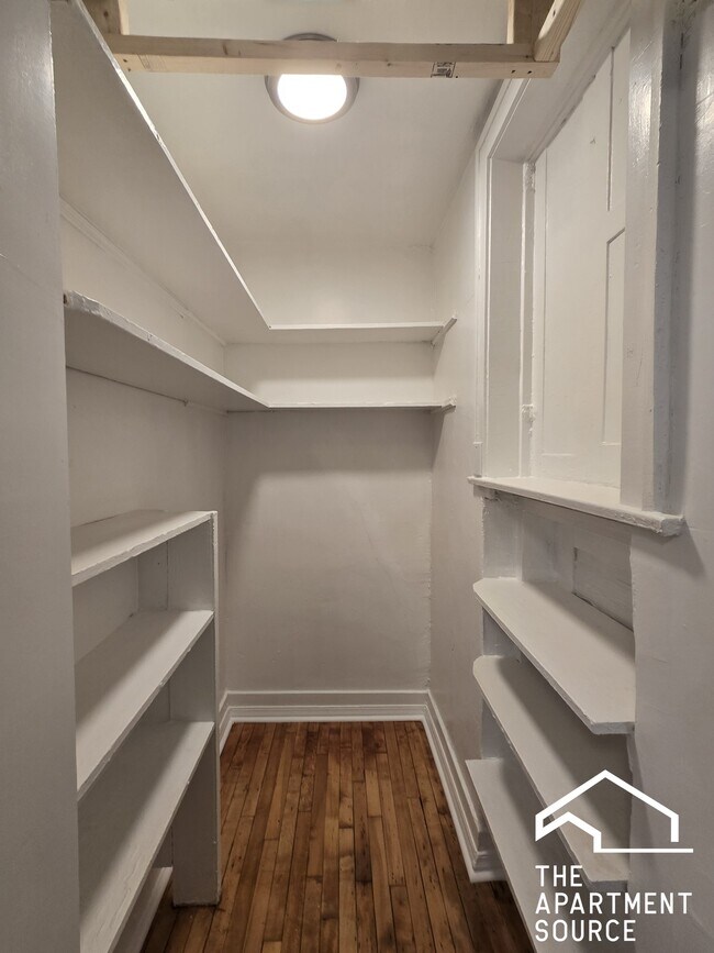 Foto del edificio - 4418 N Whipple St