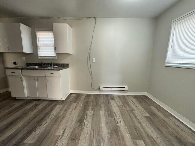 Foto del edificio - 308 Wrexham Ave