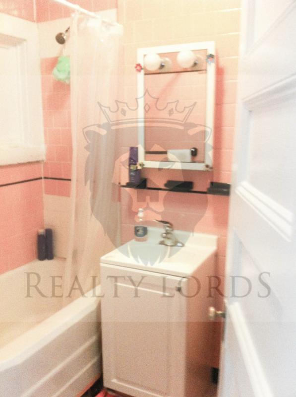 Foto del edificio - 1370 Beacon St