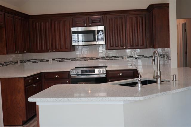 Building Photo - 6729 Lucas Ln