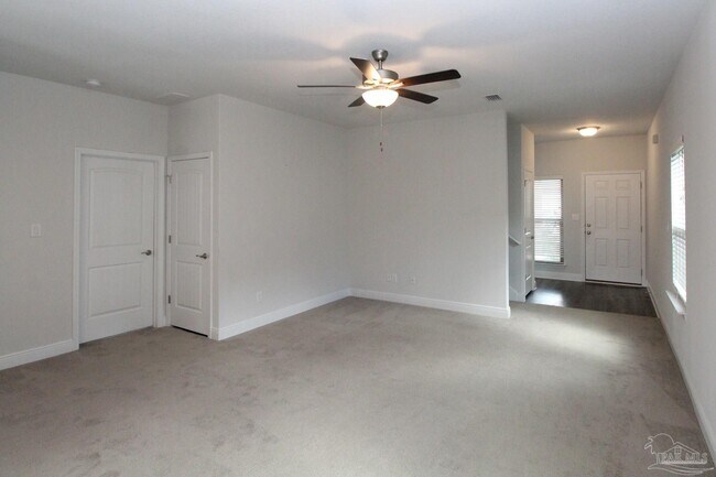 Foto del edificio - 3865 Sandspur Ln