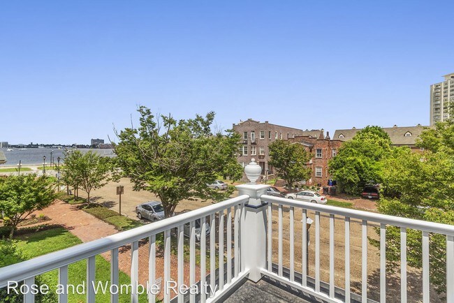 Building Photo - 6 br, 4.5 bath House - 314 Court Street