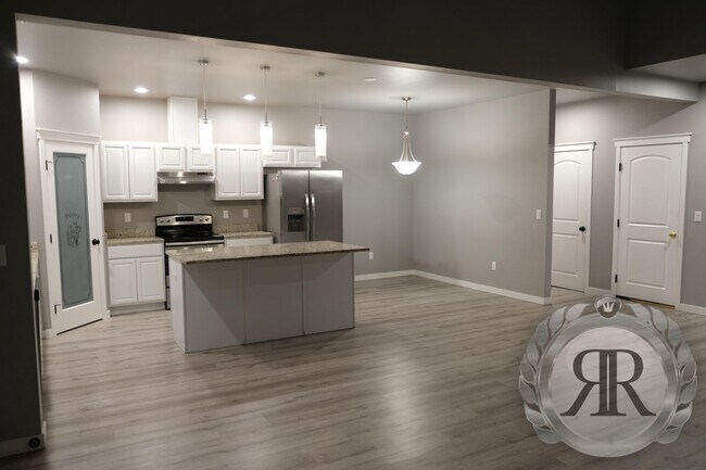 Foto del edificio - 7411 Saddlebrook Lp