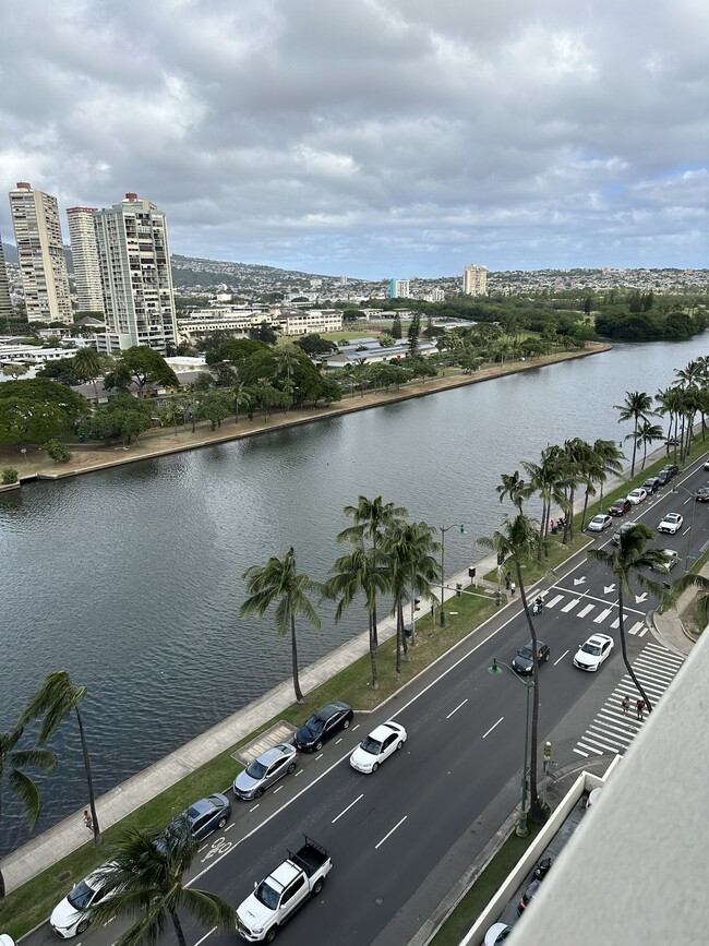 Foto del edificio - 2085 Ala Wai Blvd