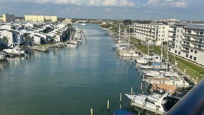 Boca Ciega bay - 13100 Boca Ciega Ave House