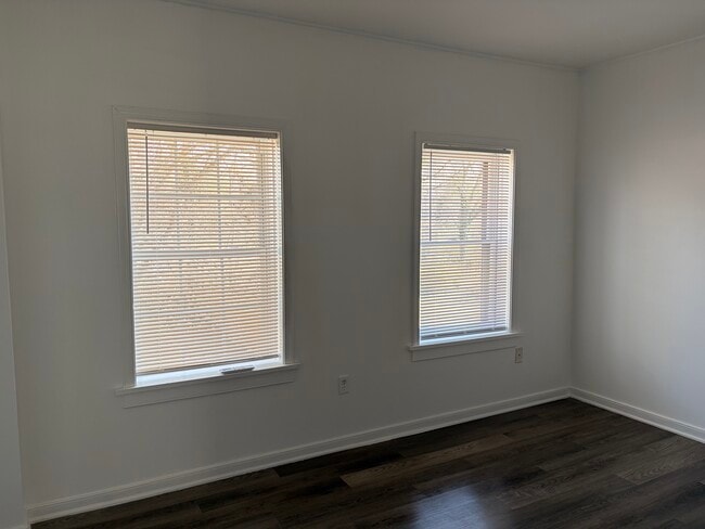 Building Photo - 659 Pegram St