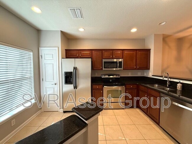 Building Photo - 8103 Summer Gate Ct