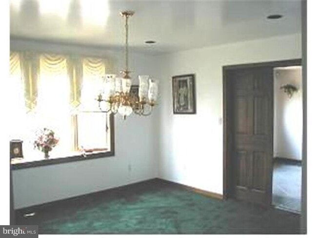 Building Photo - 120 Oechsle Rd