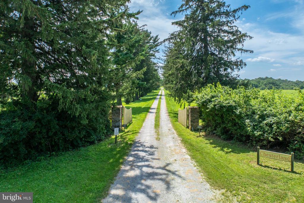 Primary Photo - 1560 W Doe Run Rd