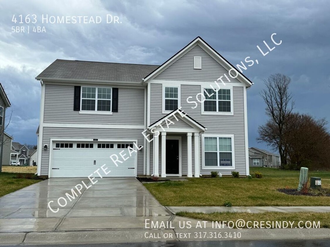 Foto principal - Now showing this 5BR, 3 1/2 BA two story h...