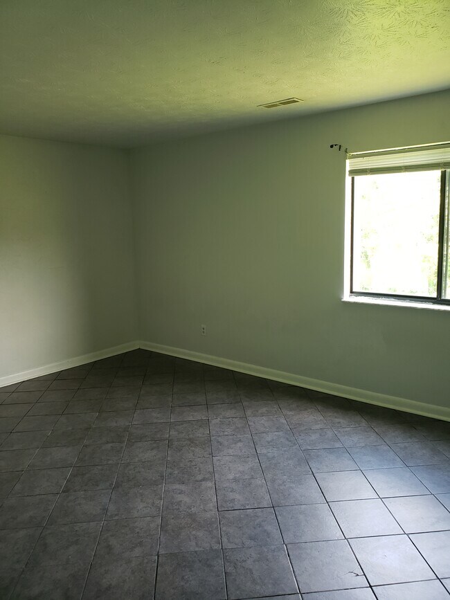 Segundo dormitorio - 2200 Augusta Blvd