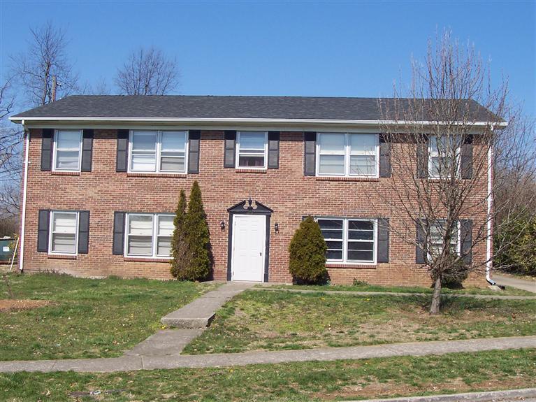 Primary Photo - 3717 Camelot Dr