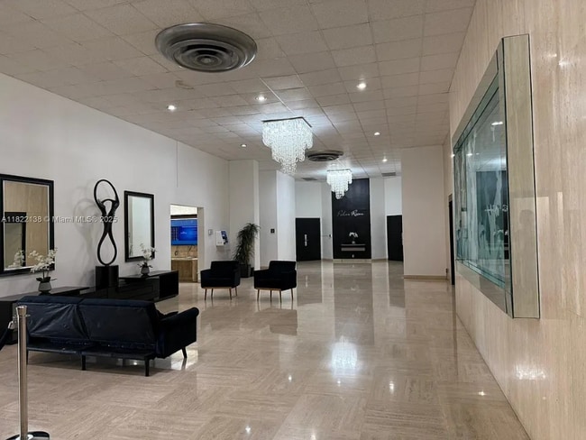 Foto del edificio - 500 Three Islands Boulevard