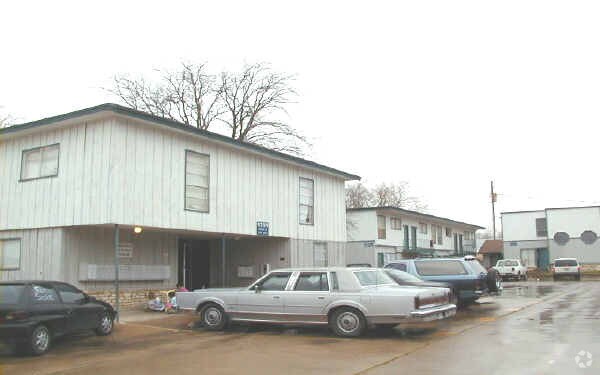 Foto del edificio - Broadway Apartments