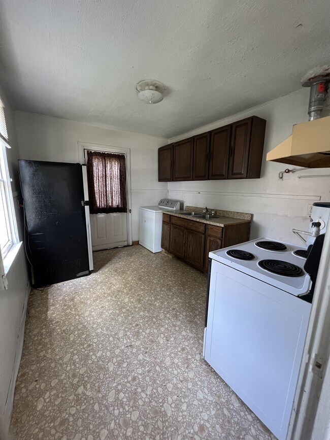 2710 Furlong Ave, Saint Albans, WV 25177 House Rental in Saint Albans