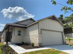 Building Photo - 204 Nettletree Dr