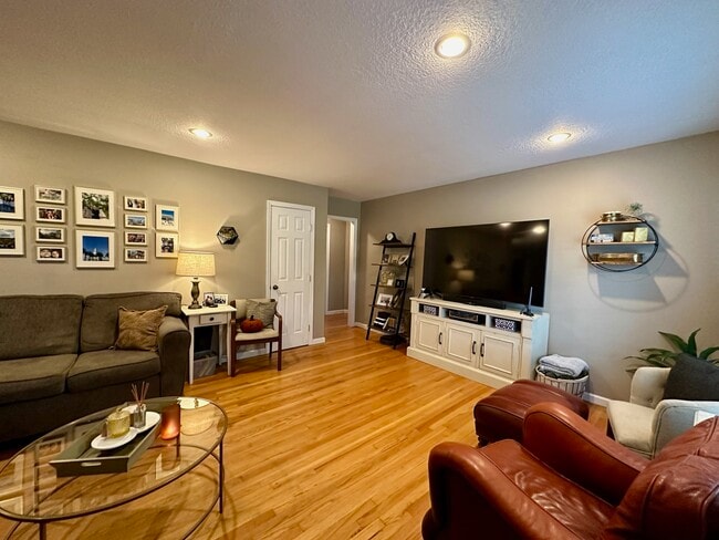 Building Photo - 4826 Hunter Trail