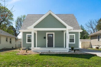 Building Photo - 1163 S Mary Ave