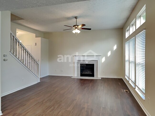 Foto del edificio - 2274 Farmland Dr