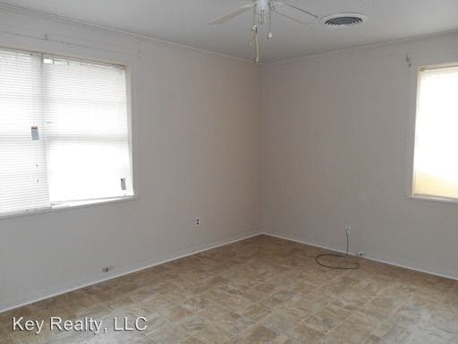 Building Photo - 4408 3rd St