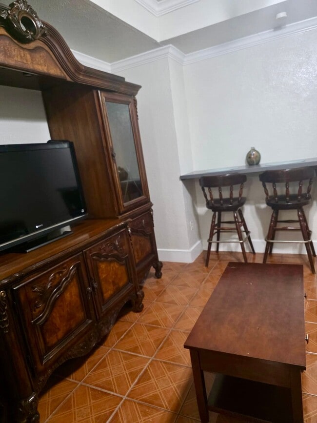 Foto del edificio - 814 Connally Terrace