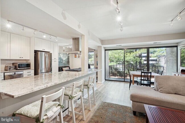 Foto del edificio - 2073 Royal Fern Ct