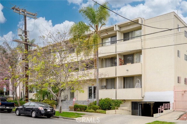 Foto del edificio - 1422 N Curson Ave